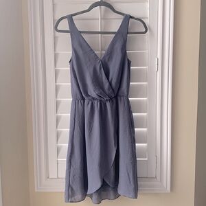 H&M | Pretty crepe polyester crossover dress